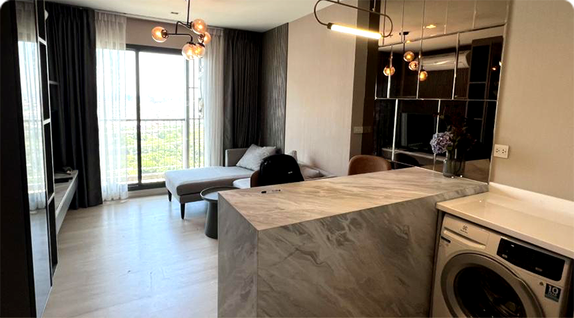 Rama 9 エリア 高層物件